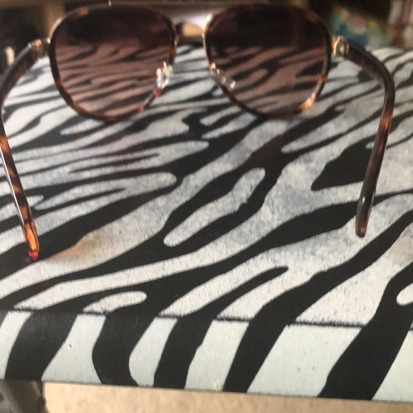 Beverly Hills Polo Club Tortoise Shell Sunglasses - Picture 13 of 16